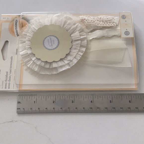 4/$20 Making Memories Recognition Award Badge Ribbon Craft Kit - Picture 3 of 6